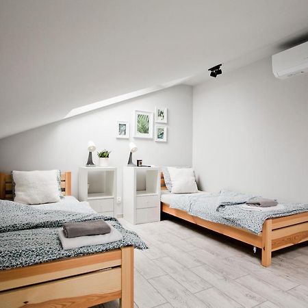 Spokojna Apartamenty Тшебиния Екстериор снимка