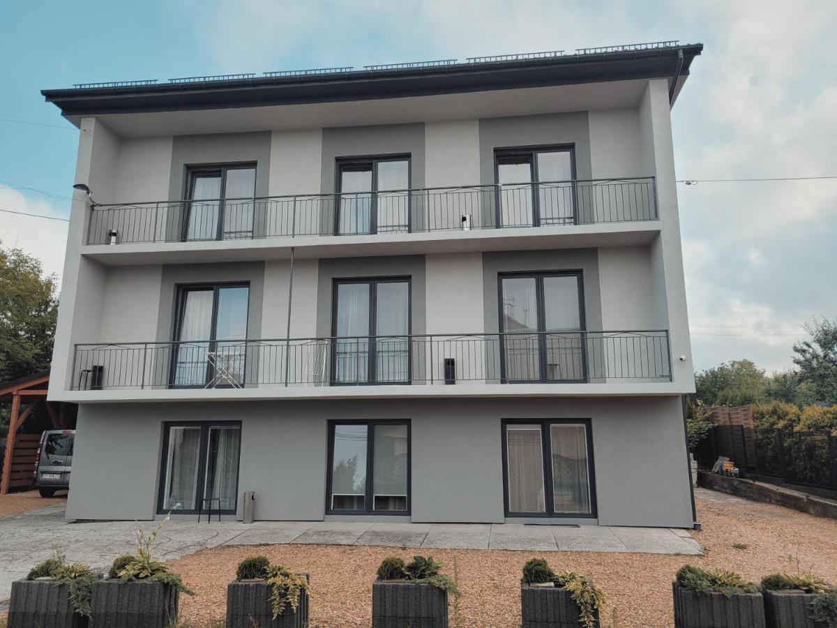 Spokojna Apartamenty Тшебиния Екстериор снимка